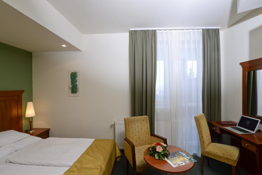 Hunguest Grandhotel Galya Ґойотетив Екстер'єр фото
